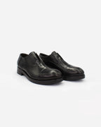 Shop Handmade Italian Leather Oxford in Nero (JPD35773/8) or browse our range of hand-made Italian shoes in leather or suede in-store at Aliverti Cape Town, or shop online. We deliver in South Africa & offer multiple payment plans as well as accept multiple safe & secure payment methods.