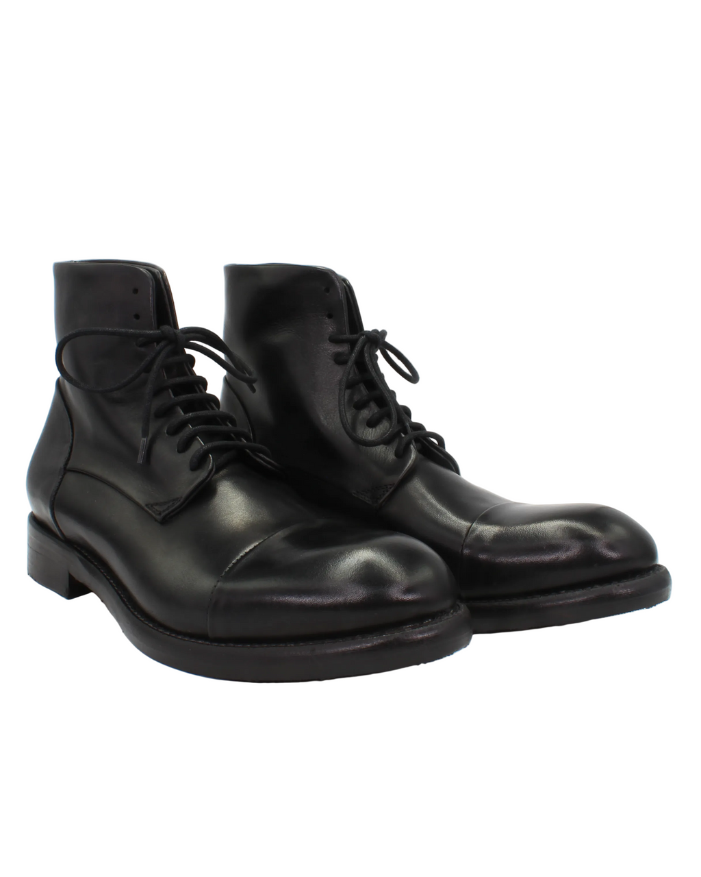 Shop Handmade Italian Leather Derby Boot in Nero (JP36526/43) or browse our range of hand-made Italian boots for men in leather or suede in-store at Aliverti Cape Town, or shop online. We deliver in South Africa & offer multiple payment plans as well as accept multiple safe & secure payment methods.