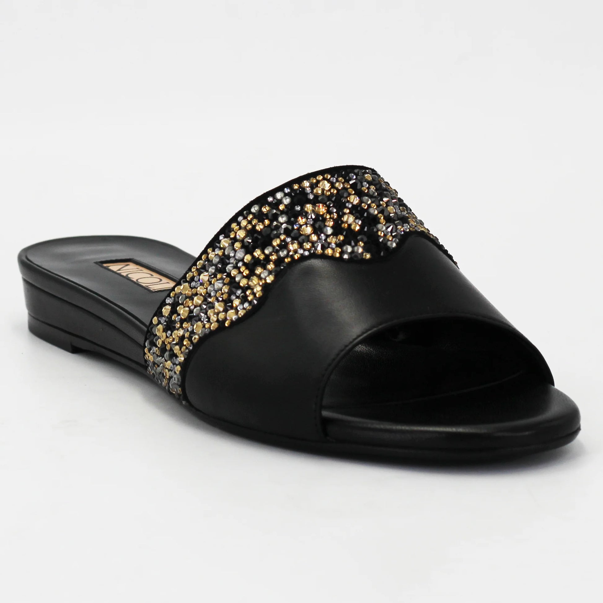Shop Handmade Italian Leather Women's bedazzled sandal in calf leather nero (ELADIVA) or browse our range of hand-made Italian shoes in leather or suede in-store at Aliverti Cape Town, or shop online. We deliver in South Africa & offer multiple payment plans as well as accept multiple safe & secure payment methods.