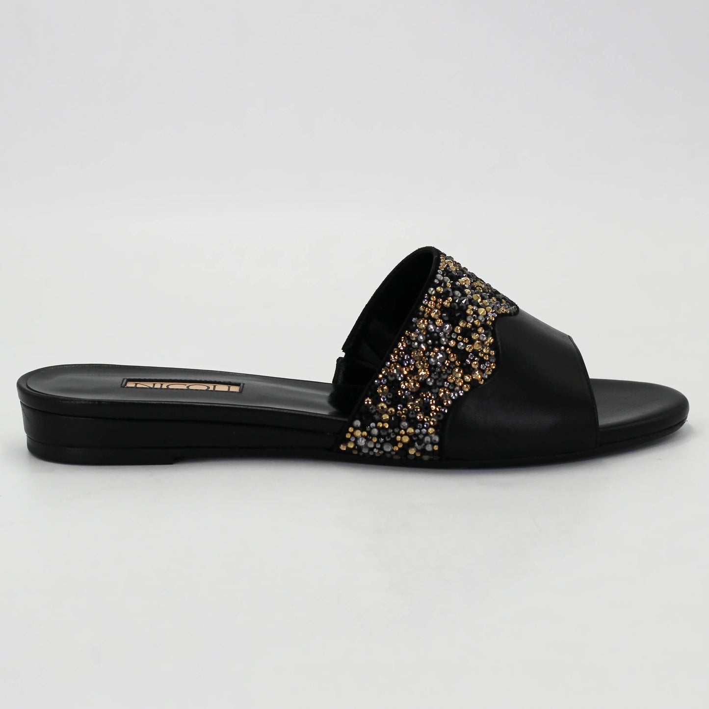 Shop Handmade Italian Leather Women's bedazzled sandal in calf leather nero (ELADIVA) or browse our range of hand-made Italian shoes in leather or suede in-store at Aliverti Cape Town, or shop online. We deliver in South Africa & offer multiple payment plans as well as accept multiple safe & secure payment methods.