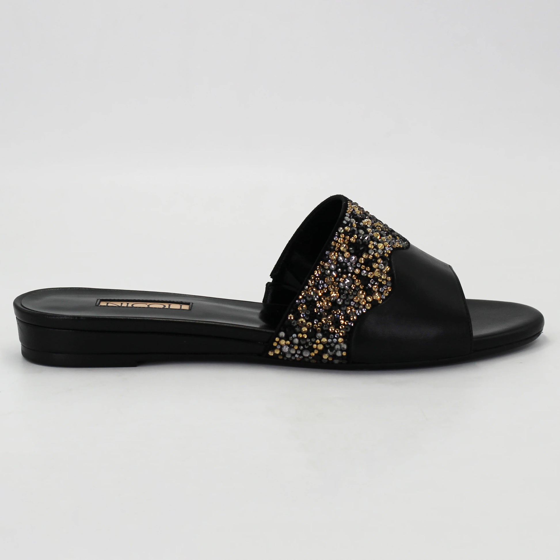 Shop Handmade Italian Leather Women's bedazzled sandal in calf leather nero (ELADIVA) or browse our range of hand-made Italian shoes in leather or suede in-store at Aliverti Cape Town, or shop online. We deliver in South Africa & offer multiple payment plans as well as accept multiple safe & secure payment methods.