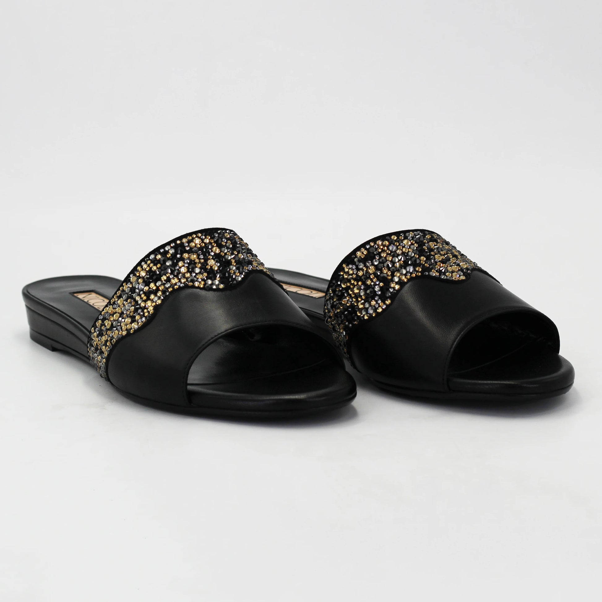 Shop Handmade Italian Leather Women's bedazzled sandal in calf leather nero (ELADIVA) or browse our range of hand-made Italian shoes in leather or suede in-store at Aliverti Cape Town, or shop online. We deliver in South Africa & offer multiple payment plans as well as accept multiple safe & secure payment methods.