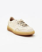 Shop Handmade Italian Leather Women's sneaker in calf leather off white (GRD804/V1) or browse our range of hand-made Italian shoes in leather or suede in-store at Aliverti Cape Town, or shop online. We deliver in South Africa & offer multiple payment plans as well as accept multiple safe & secure payment methods.
