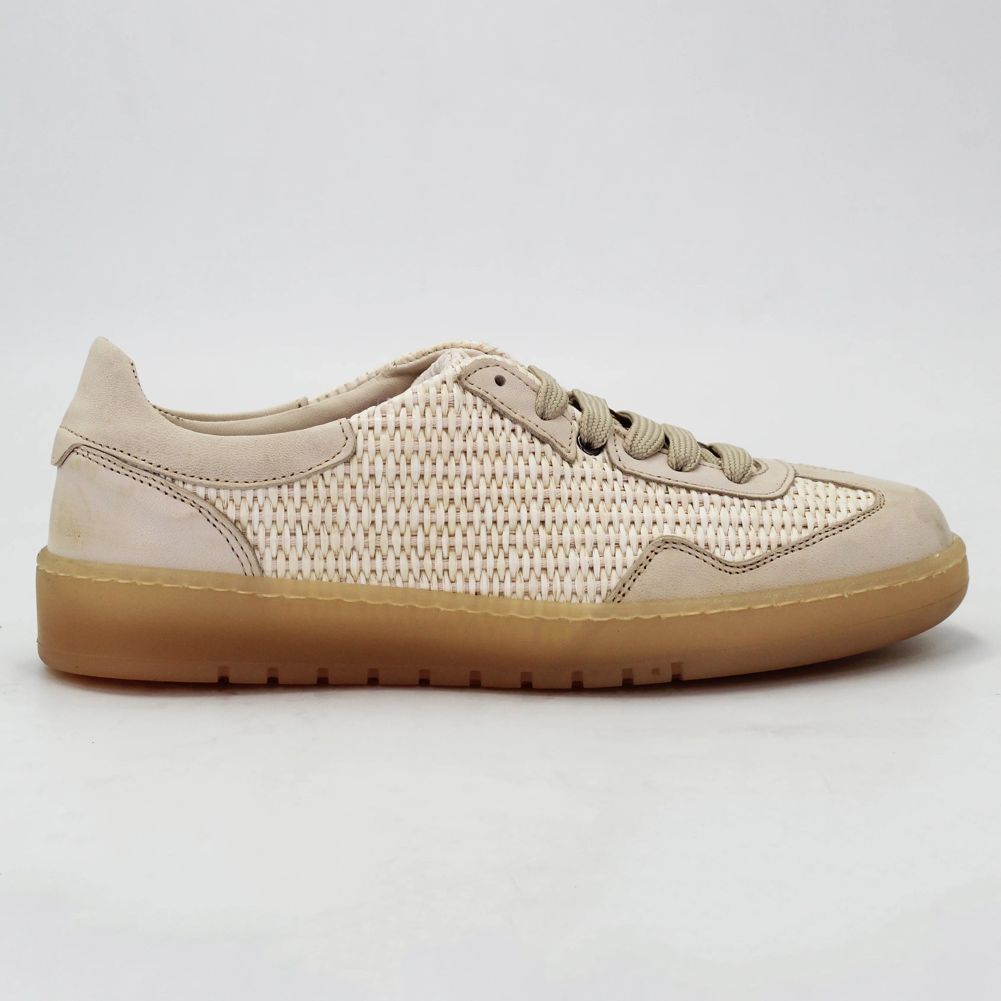 Shop Handmade Italian Leather Women's sneaker in calf leather off white (GRD804/V1) or browse our range of hand-made Italian shoes in leather or suede in-store at Aliverti Cape Town, or shop online. We deliver in South Africa & offer multiple payment plans as well as accept multiple safe & secure payment methods.