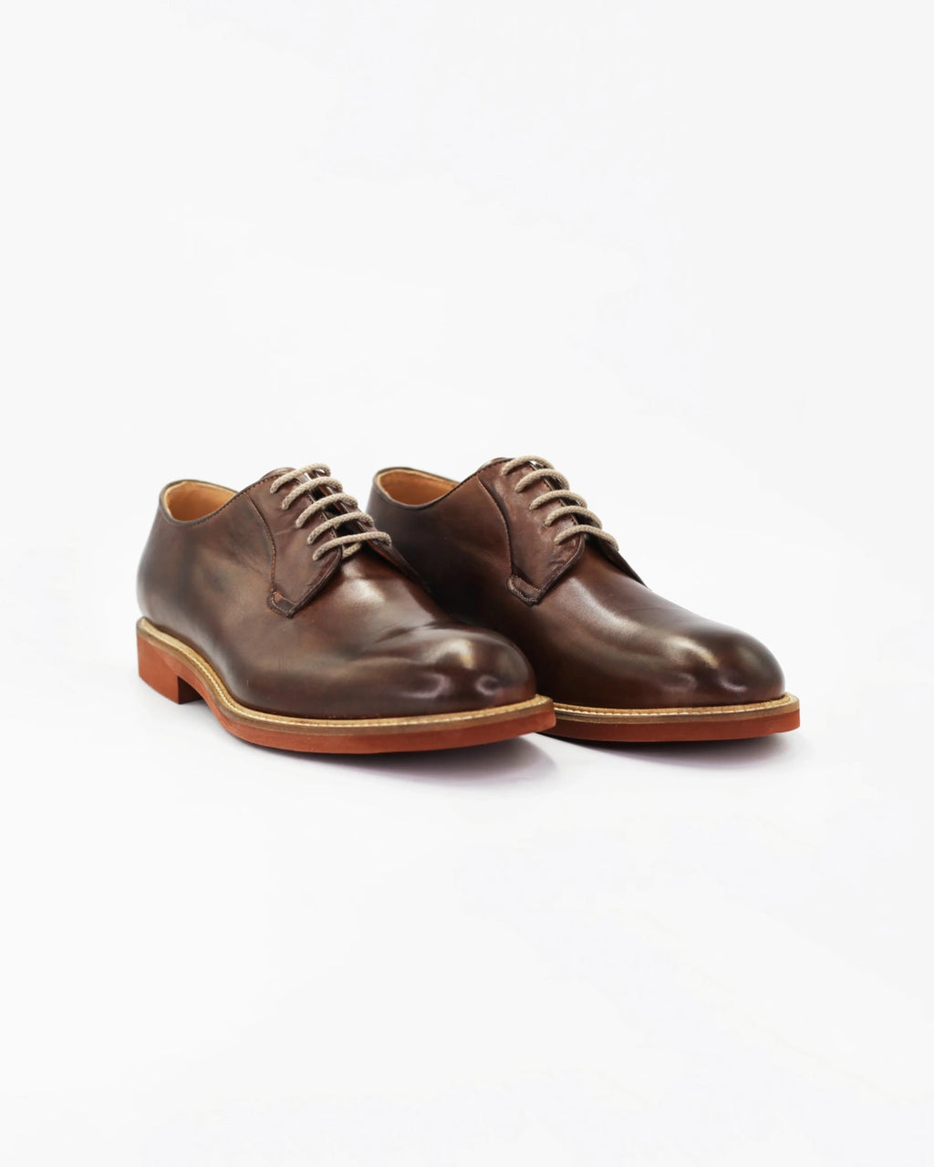 Shop Handmade Italian Leather men's derby in calf leather testa di moro (GRU1019) or browse our range of hand-made Italian shoes in leather or suede in-store at Aliverti Cape Town, or shop online. We deliver in South Africa & offer multiple payment plans as well as accept multiple safe & secure payment methods.