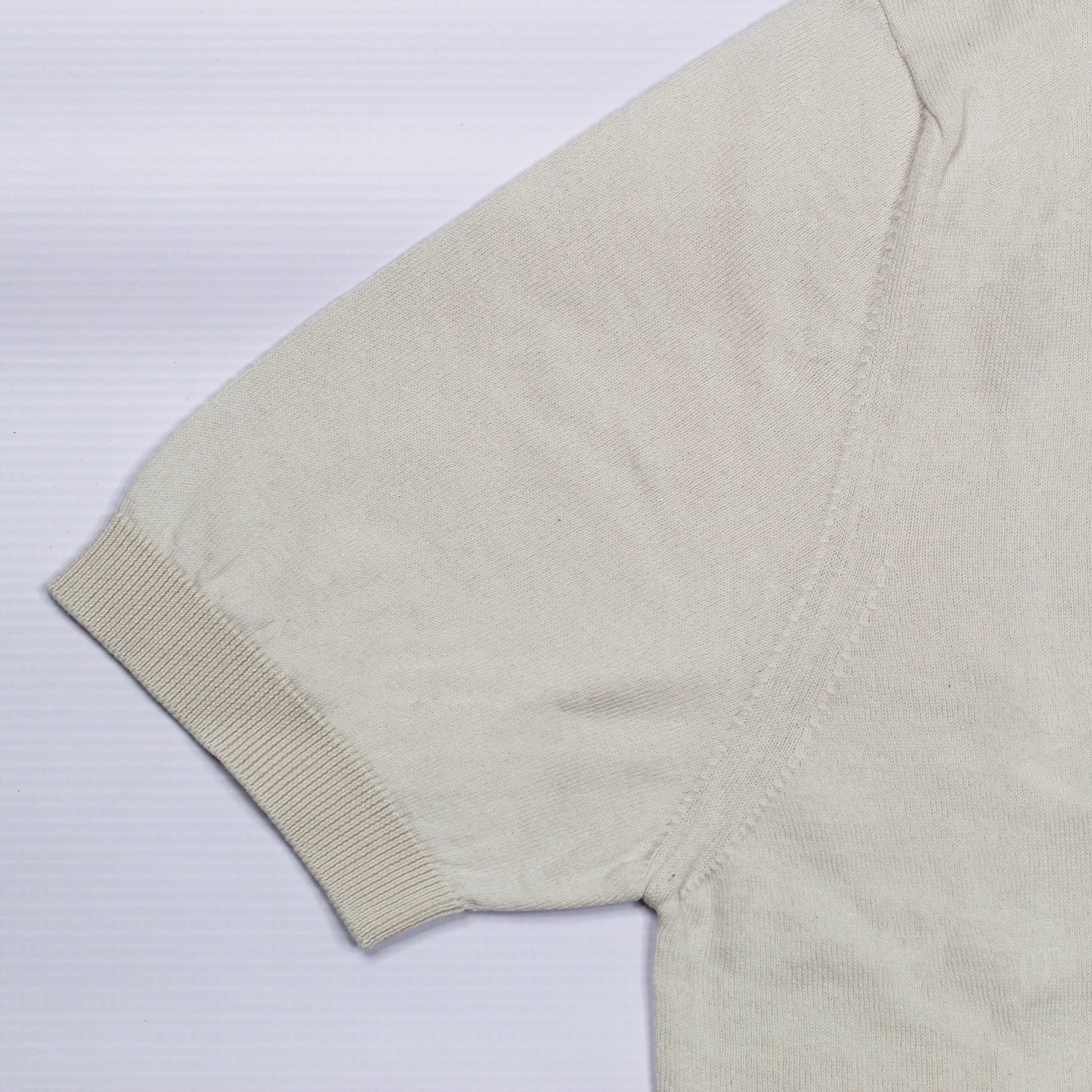 Shop Vela Men's Maglia Girocollo Crewneck in White (30352140) or browse our range of men's Italian clothing and shoes in leather in-store at Aliverti Cape Town, or shop online. We deliver in South Africa & offer multiple payment plans as well as accept multiple safe & secure payment methods.