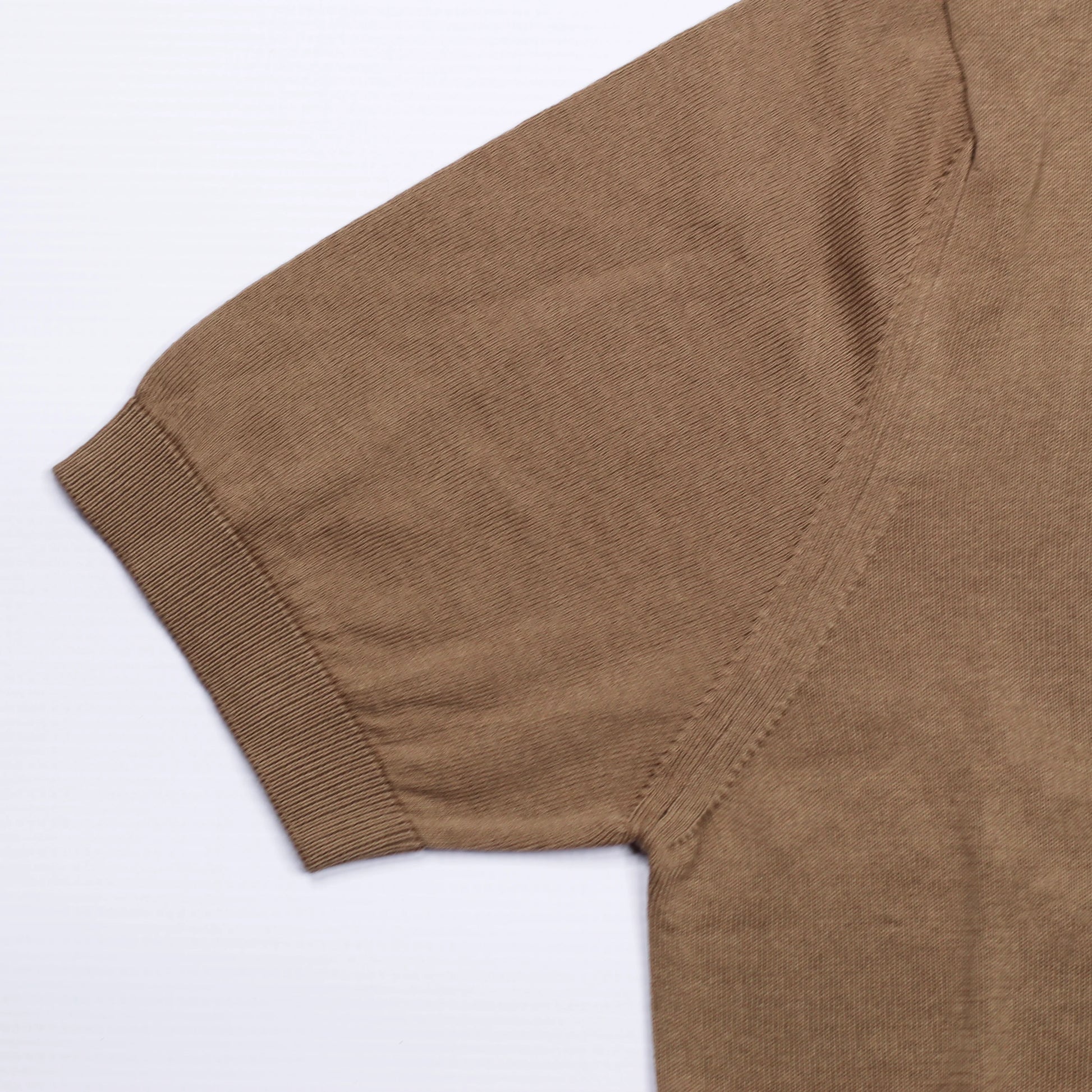 Shop Vela Men's Maglia Girocollo Crewneck in Brown (30352140) or browse our range of men's Italian clothing and shoes in leather in-store at Aliverti Cape Town, or shop online. We deliver in South Africa & offer multiple payment plans as well as accept multiple safe & secure payment methods.