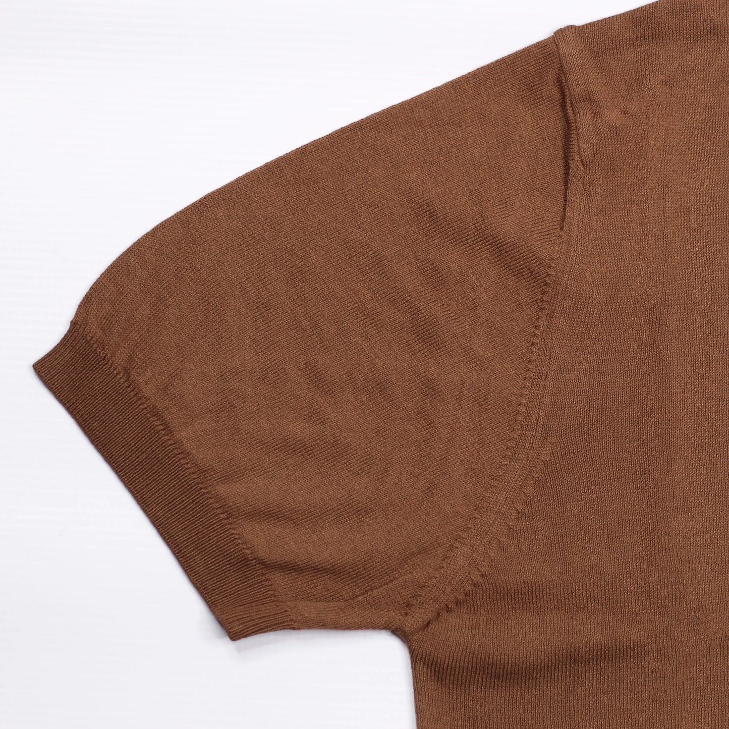 Shop Fiftienth Men's Knit Polo in Tabacco (ART 280 IP2) or browse our range of men's Italian clothing and shoes in leather in-store at Aliverti Cape Town, or shop online. We deliver in South Africa & offer multiple payment plans as well as accept multiple safe & secure payment methods.