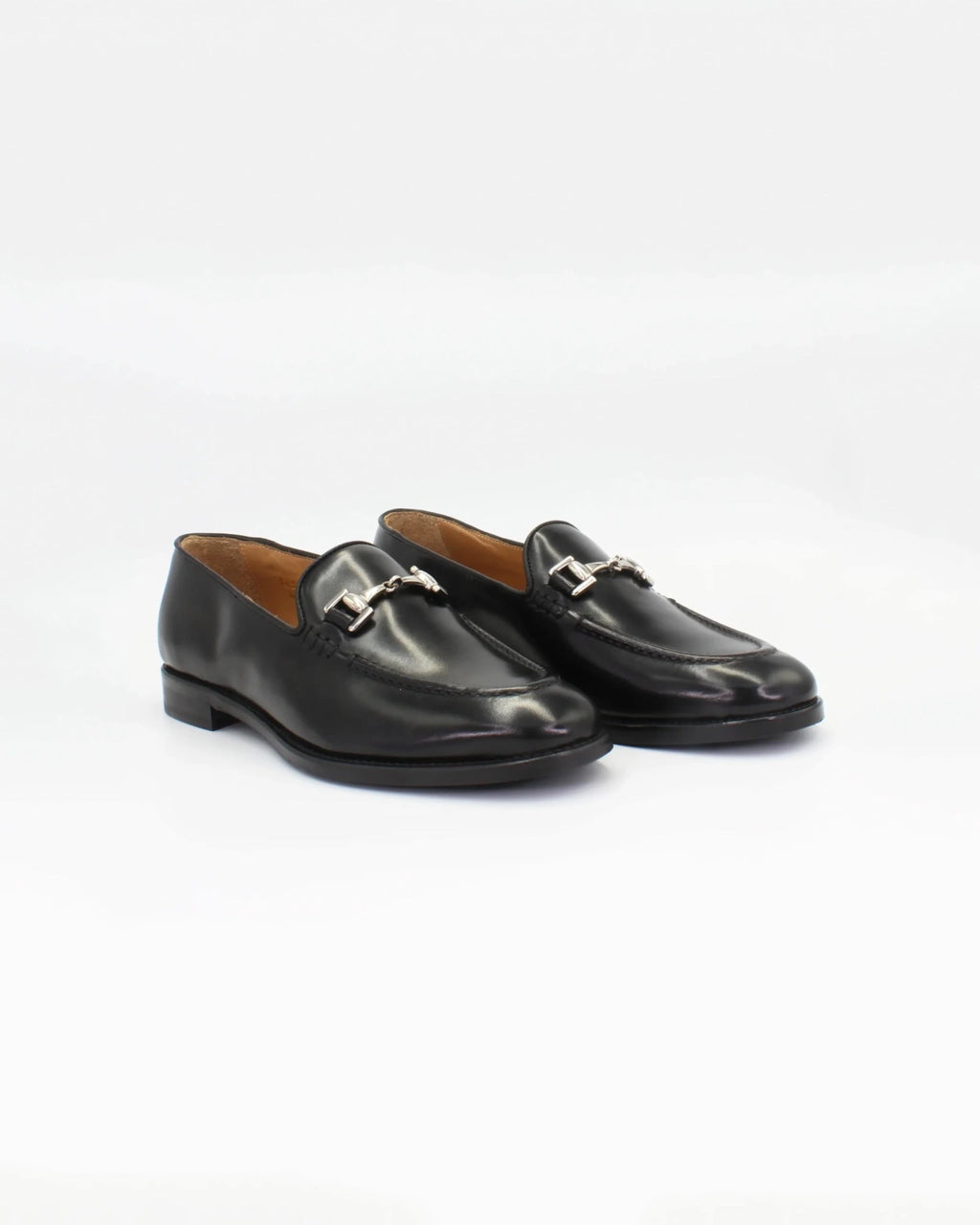 Shop Handmade Italian Leather Moccasin in Nero (BRD9426) or browse our range of hand-made Italian shoes for women in leather or suede in-store at Aliverti Cape Town, or shop online. We deliver in South Africa & offer multiple payment plans as well as accept multiple safe & secure payment methods.