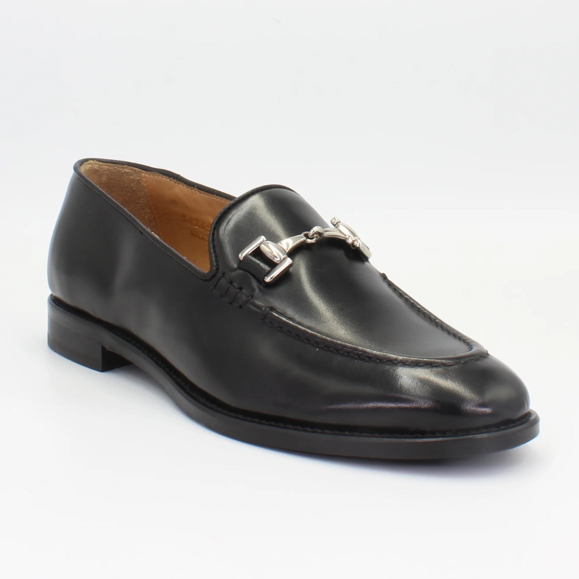 Shop Handmade Italian Leather Moccasin in Nero (BRD9426) or browse our range of hand-made Italian shoes for women in leather or suede in-store at Aliverti Cape Town, or shop online. We deliver in South Africa & offer multiple payment plans as well as accept multiple safe & secure payment methods.