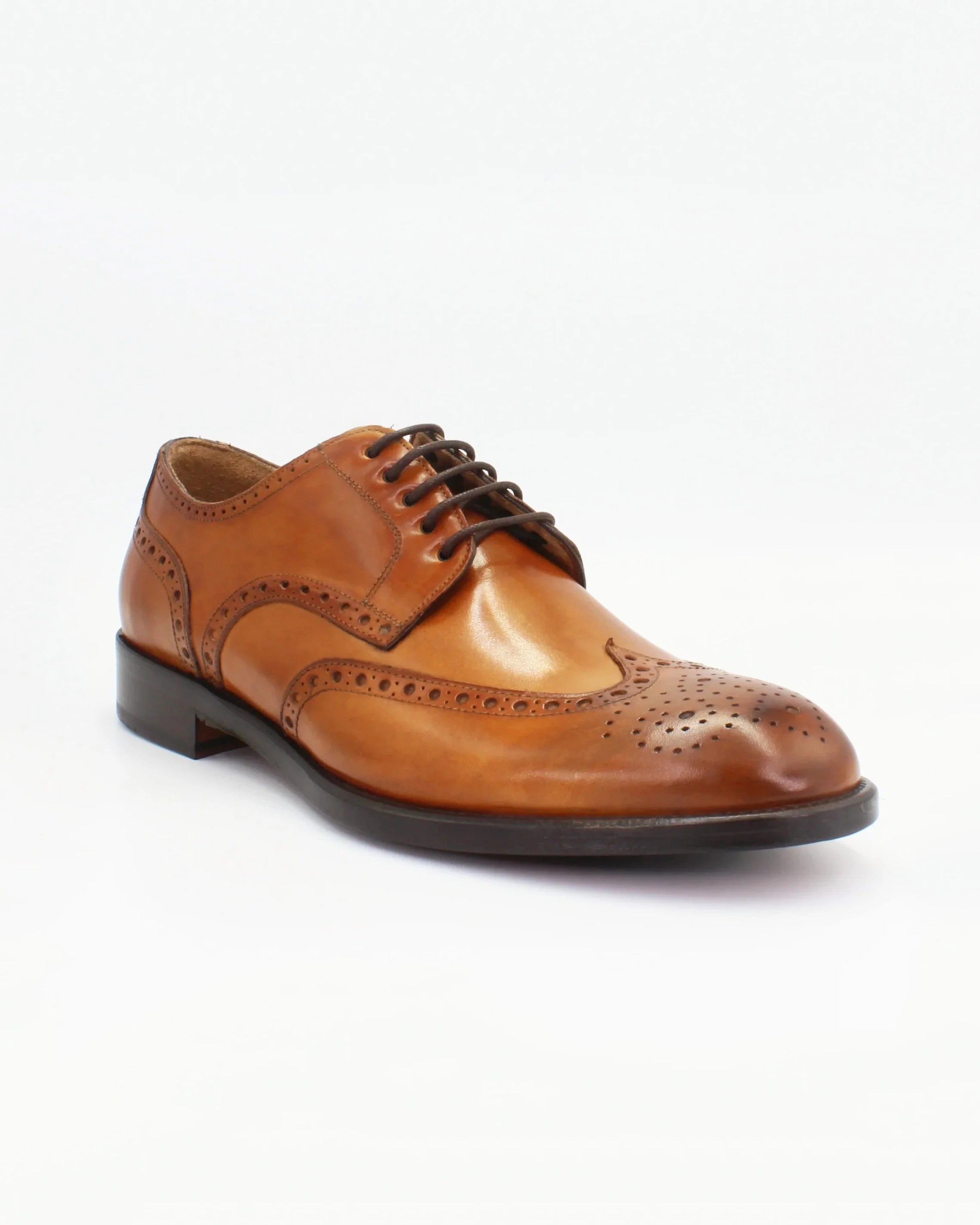 Shop Handmade Italian Leather Oxford in Siena (BRU11226) or browse our range of hand-made Italian shoes for men in leather or suede in-store at Aliverti Cape Town, or shop online. We deliver in South Africa & offer multiple payment plans as well as accept multiple safe & secure payment methods.