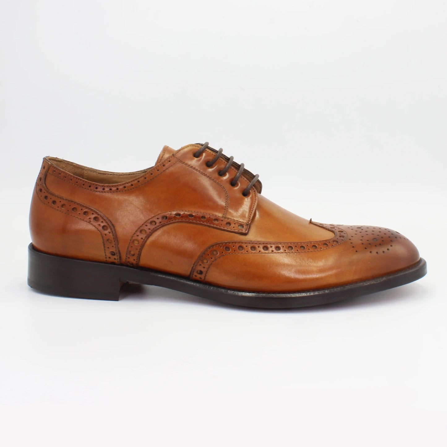 Shop Handmade Italian Leather Oxford in Siena (BRU11226) or browse our range of hand-made Italian shoes for men in leather or suede in-store at Aliverti Cape Town, or shop online. We deliver in South Africa & offer multiple payment plans as well as accept multiple safe & secure payment methods.