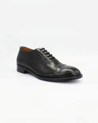Shop Handmade Italian Leather Oxford in Nero (BRU11278)  or browse our range of hand-made Italian shoes for men in leather or suede in-store at Aliverti Cape Town, or shop online. We deliver in South Africa & offer multiple payment plans as well as accept multiple safe & secure payment methods.