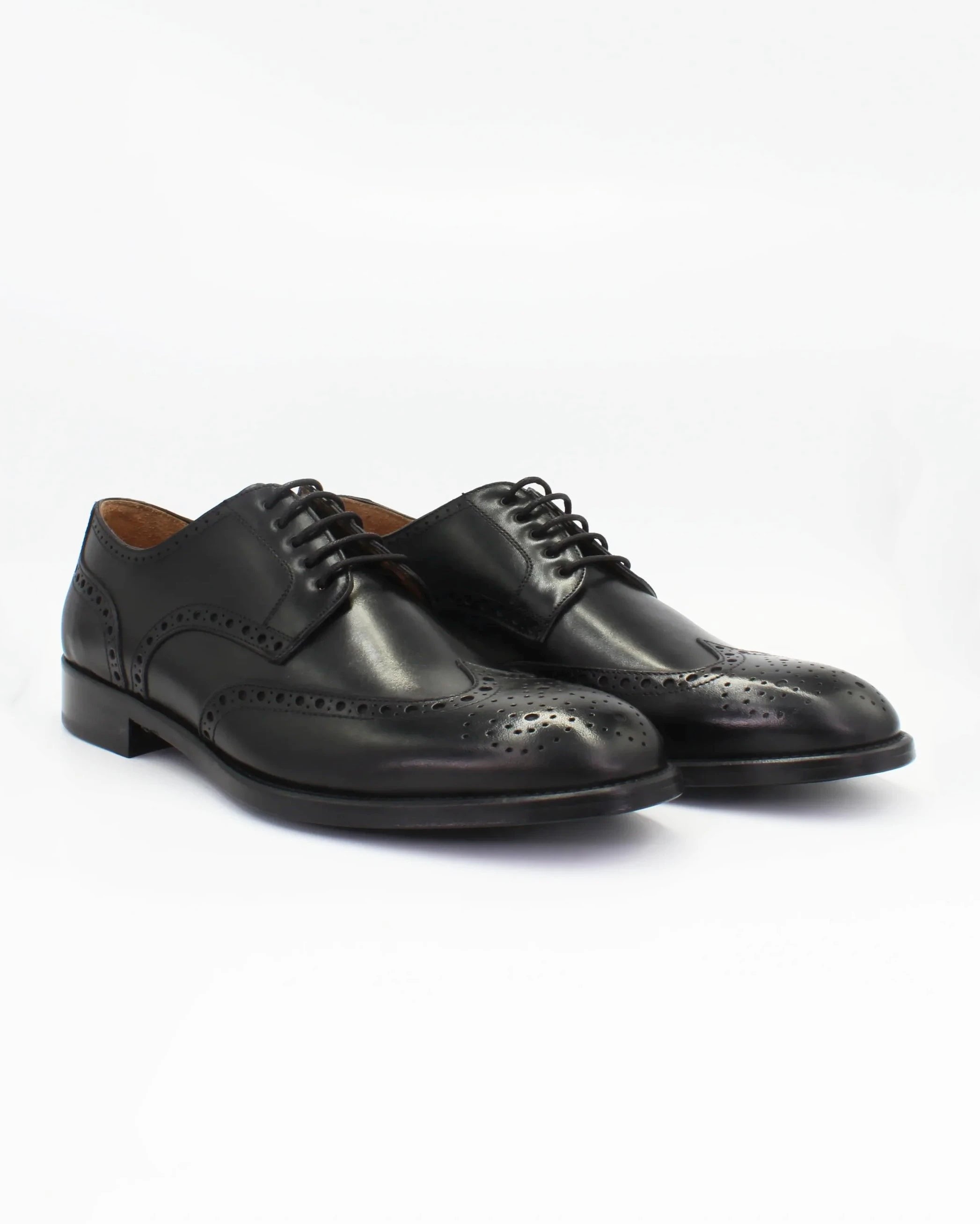 Shop Handmade Italian Leather Oxford in Nero (BRU11226)  or browse our range of hand-made Italian shoes in leather or suede in-store at Aliverti Cape Town, or shop online. We deliver in South Africa & offer multiple payment plans as well as accept multiple safe & secure payment methods.