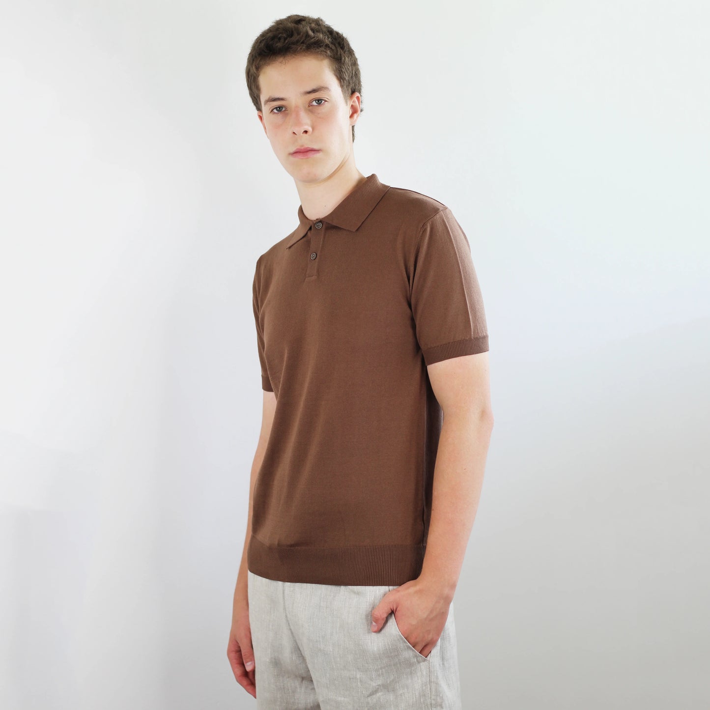 Shop Vela Men's Maglia Yachting Polo in Brown (30352141) or browse our range of men's Italian clothing and shoes in leather in-store at Aliverti Cape Town, or shop online. We deliver in South Africa & offer multiple payment plans as well as accept multiple safe & secure payment methods.