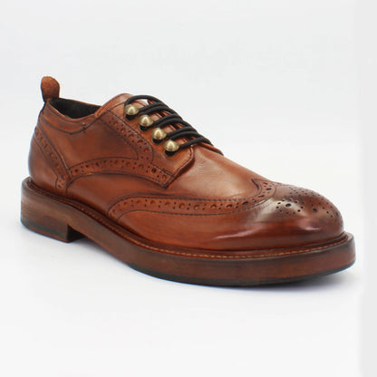 Shop Handmade Italian Leather Oxford in Cuoio (JP37907/1) or browse our range of hand-made Italian shoes for women in leather or suede in-store at Aliverti Cape Town, or shop online. We deliver in South Africa & offer multiple payment plans as well as accept multiple safe & secure payment methods.