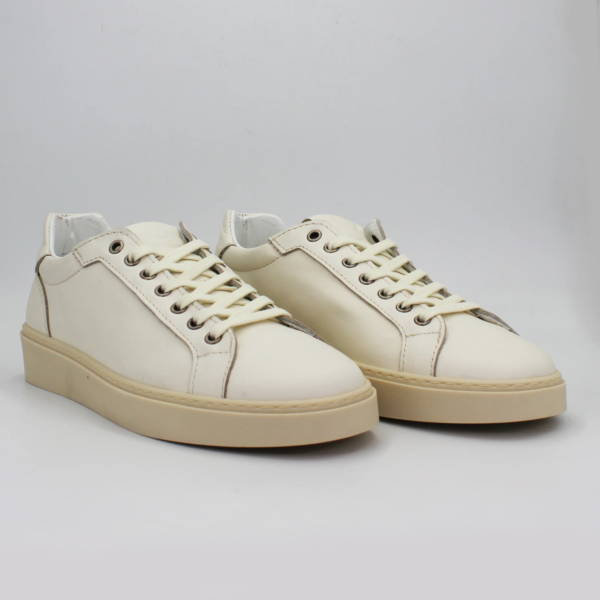 Shop Handmade Italian Leather Sneaker in Beige (COR1068) or browse our range of hand-made Italian shoes for men in leather or suede in-store at Aliverti Cape Town, or shop online. We deliver in South Africa & offer multiple payment plans as well as accept multiple safe & secure payment methods.