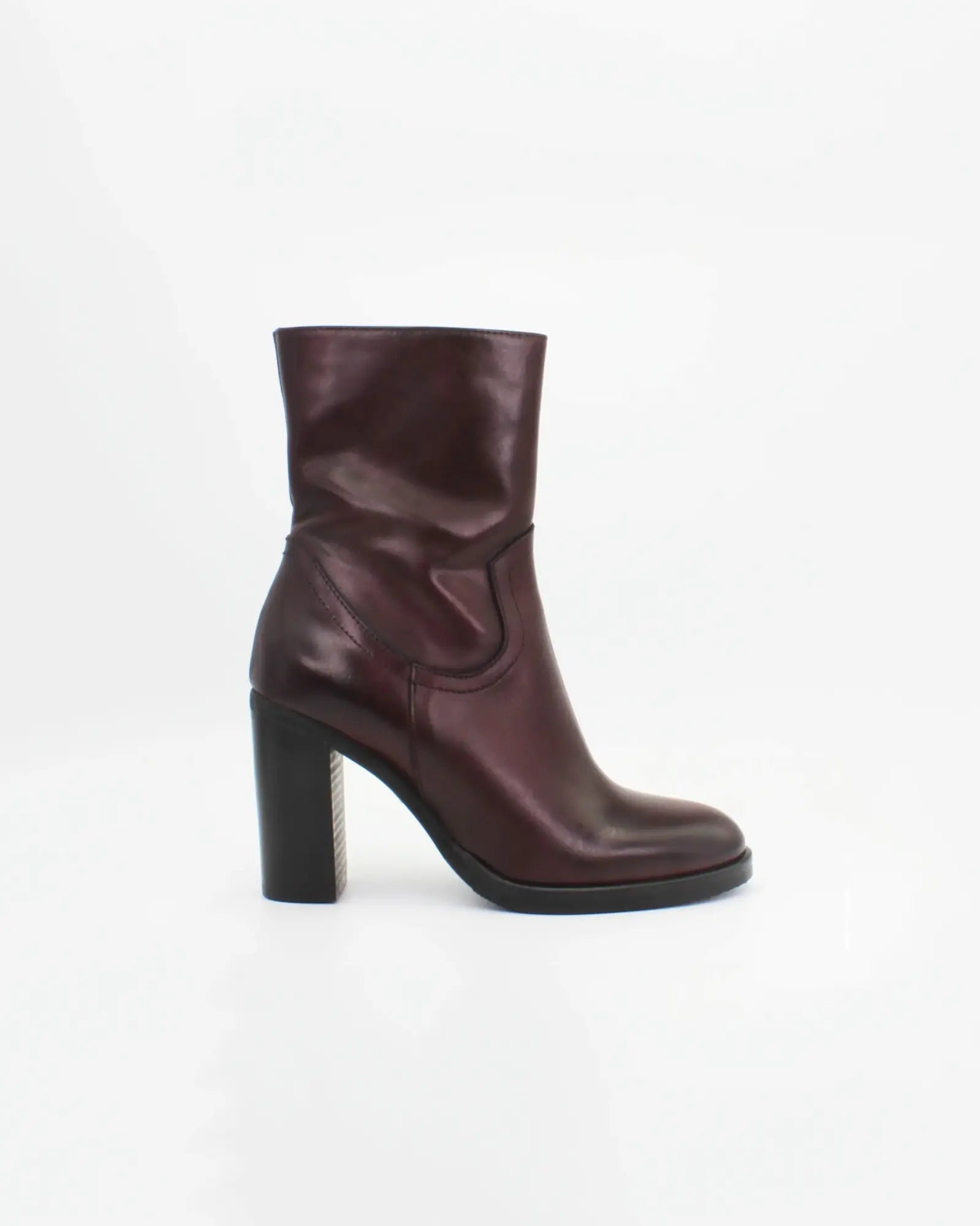 Women's Heeled Boot in Calf Leather Nature Burnet Bordeaux (GC8553)