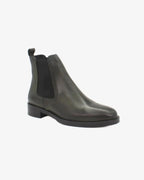 Shop Handmade Italian Leather Boot in Verde (GC2030) or browse our range of hand-made Italian boots for women in leather or suede in-store at Aliverti Cape Town, or shop online. We deliver in South Africa & offer multiple payment plans as well as accept multiple safe & secure payment methods.