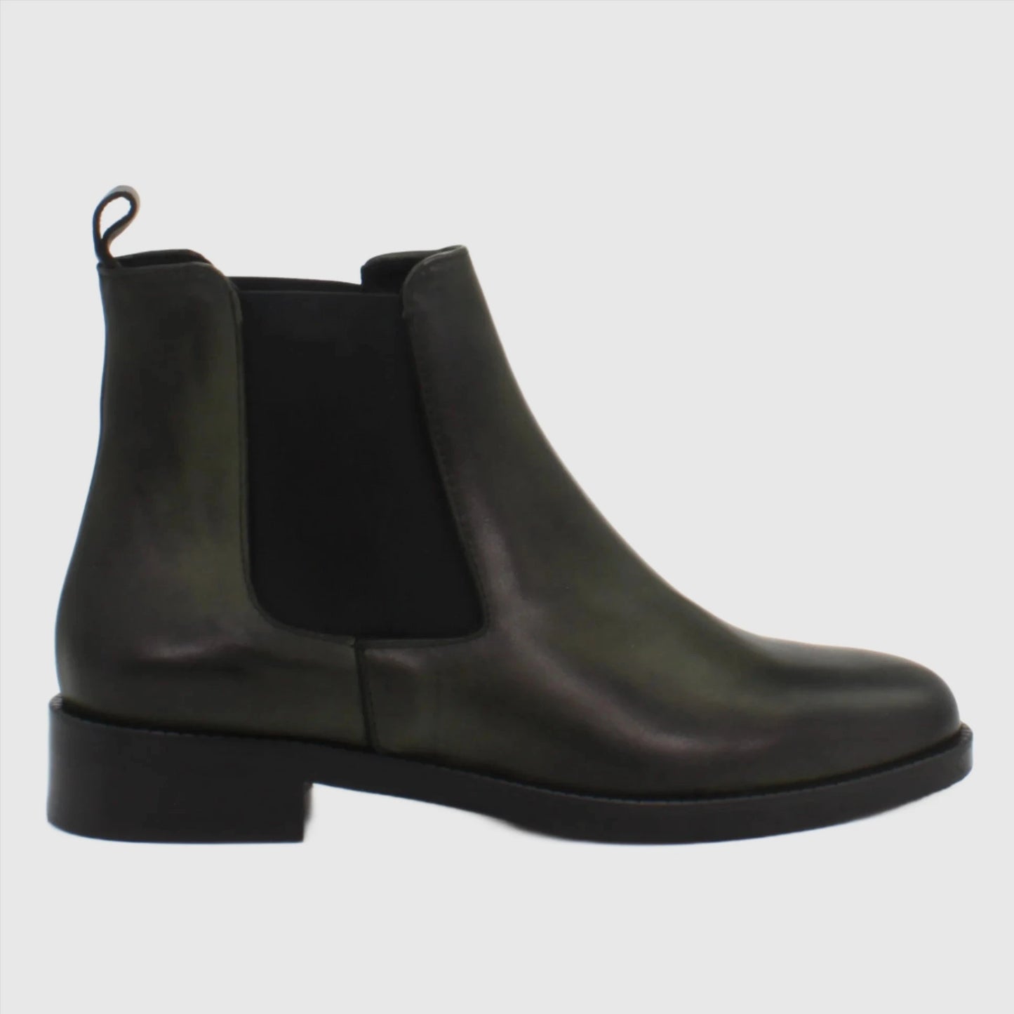 Shop Handmade Italian Leather Boot in Verde (GC2030) or browse our range of hand-made Italian boots for women in leather or suede in-store at Aliverti Cape Town, or shop online. We deliver in South Africa & offer multiple payment plans as well as accept multiple safe & secure payment methods.