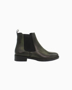 Shop Handmade Italian Leather Boot in Verde (GC2030) or browse our range of hand-made Italian boots for women in leather or suede in-store at Aliverti Cape Town, or shop online. We deliver in South Africa & offer multiple payment plans as well as accept multiple safe & secure payment methods.