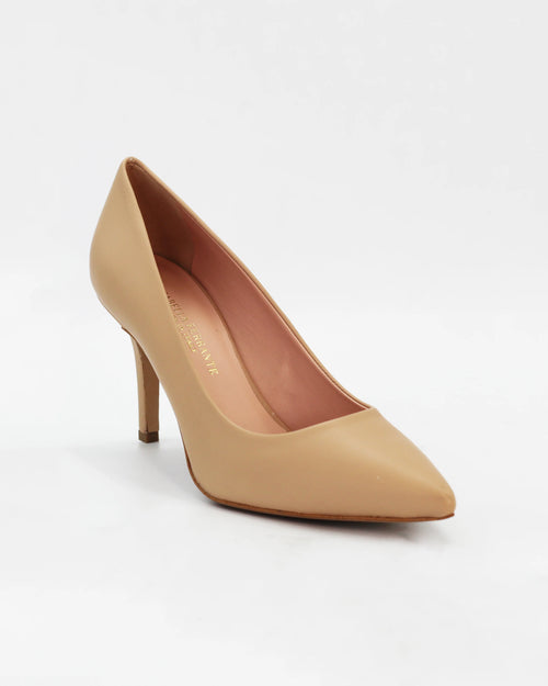 Shop Handmade Women's Stiletto in Calf Leather Beige or browse our range of hand-made Italian shoes in leather or suede in-store at Aliverti Cape Town, or shop online. We deliver in South Africa & offer multiple payment plans as well as accept multiple safe & secure payment methods.
