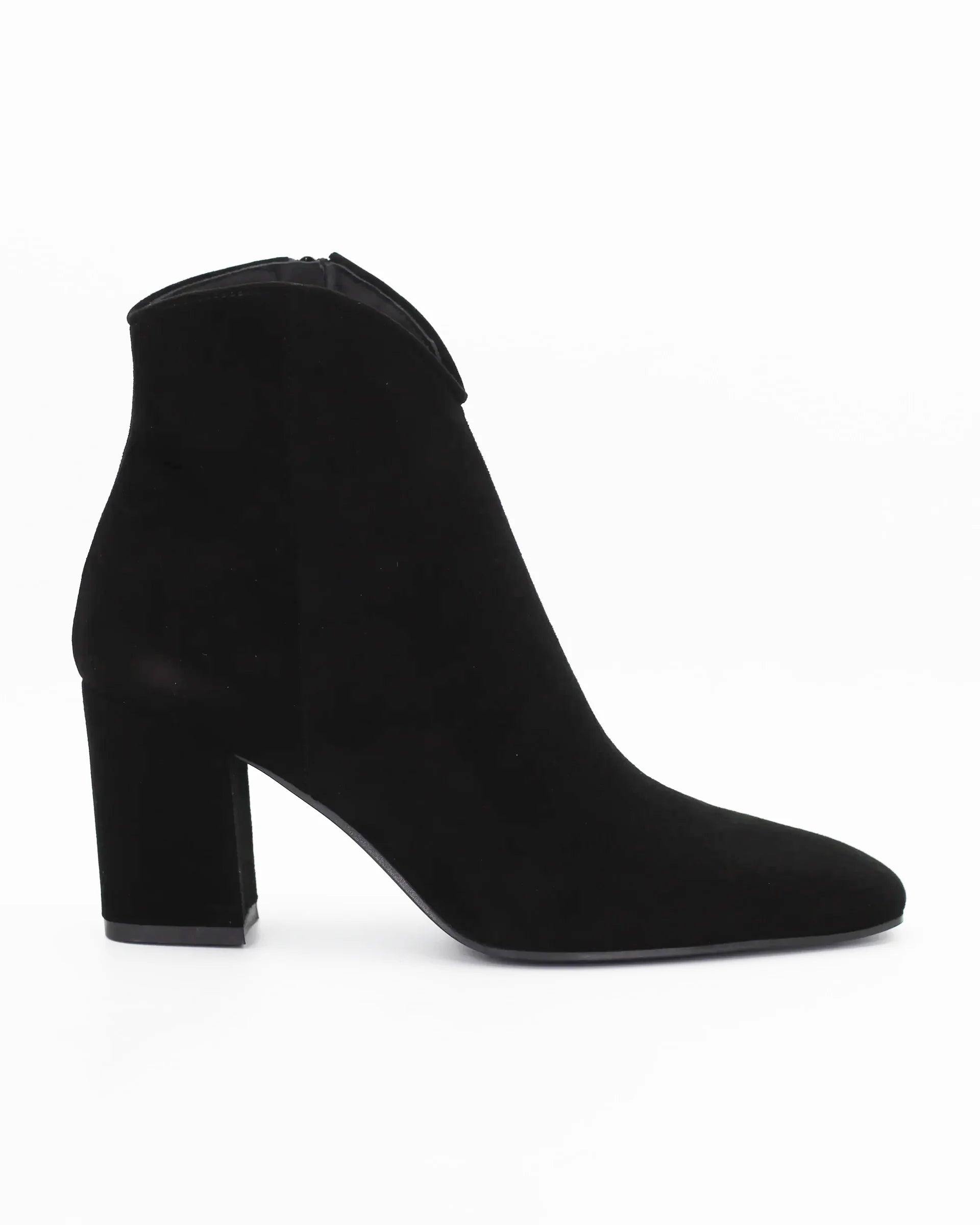 Shop Handmade Block Heel Ankle Boot in Calf Leather Suede Nero Black (RENDY1) or browse our range of hand-made Italian shoes in leather or suede in-store at Aliverti Cape Town, or shop online. We deliver in South Africa & offer multiple payment plans as well as accept multiple safe & secure payment methods.