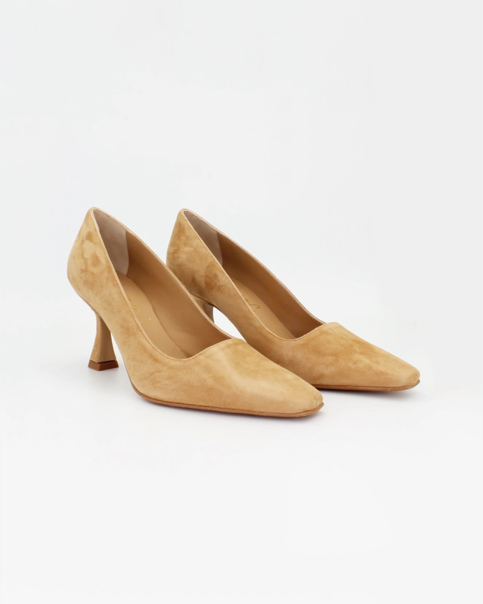 Shop Handmade Italian Leather Suede Heel in Legno (V51) or browse our range of hand-made Italian shoes for women in leather or suede in-store at Aliverti Cape Town, or shop online. We deliver in South Africa & offer multiple payment plans as well as accept multiple safe & secure payment methods.