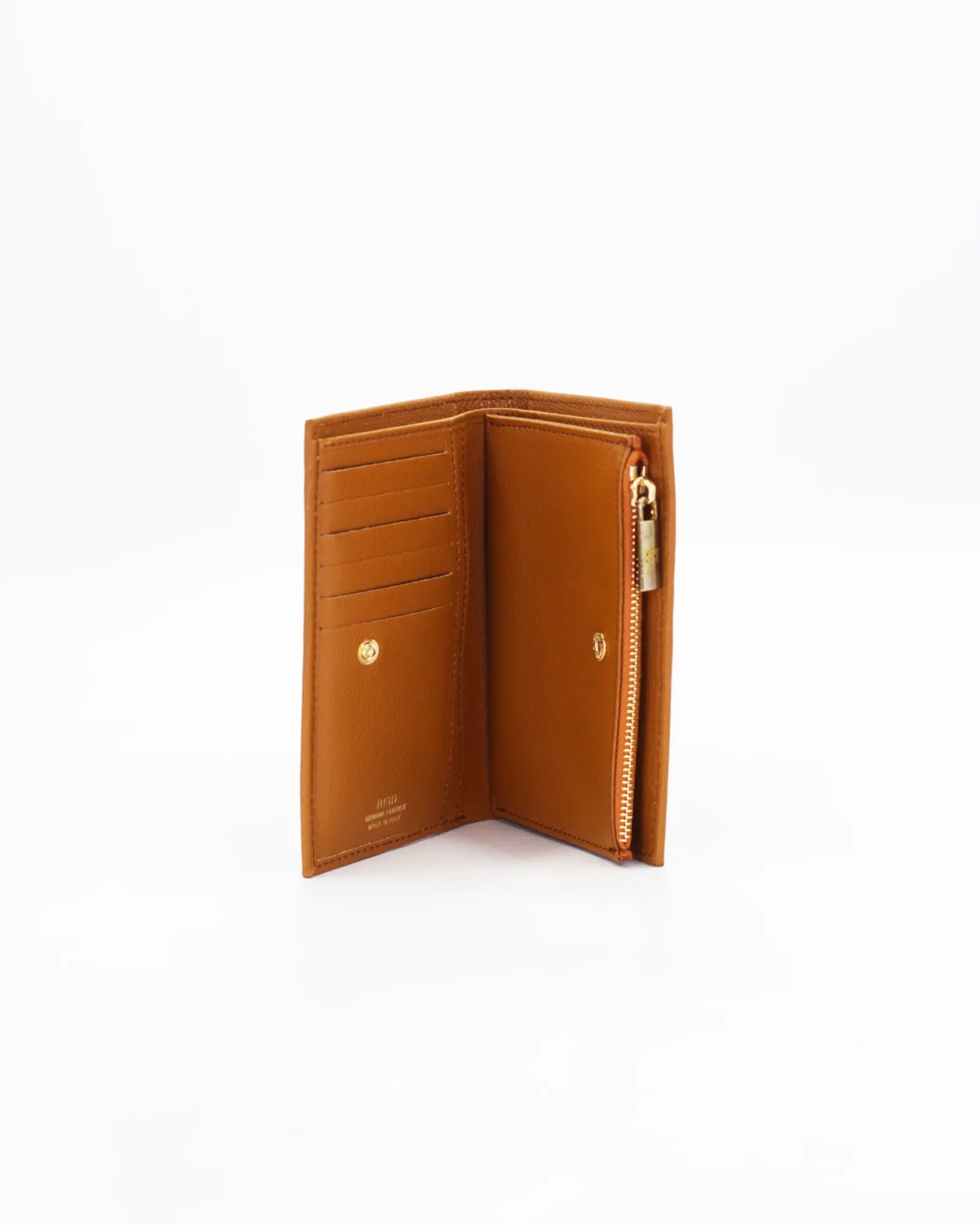 A small, lightweight wallet that can hold all the essentials. To have everything you need with you even on the most important evenings, without sacrificing style.

Internal details: double compartment with button closure, 6 credit card slots, 4 pockets, double bill compartment and zipped purse.
External details: gold embossed logo.
Lining: customised and internal slot in silk.

This soft full-grain calfskin, is worked to obtain an uniform grain, called tumbled leather. The remarkable fullness and roundness 