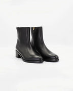 Shop Handmade Italian Leather Women's Block Heel Ankle Boot in Calf Leather Nero or browse our range of hand-made Italian shoes in leather or suede in-store at Aliverti Cape Town, or shop online. We deliver in South Africa & offer multiple payment plans as well as accept multiple safe & secure payment methods.