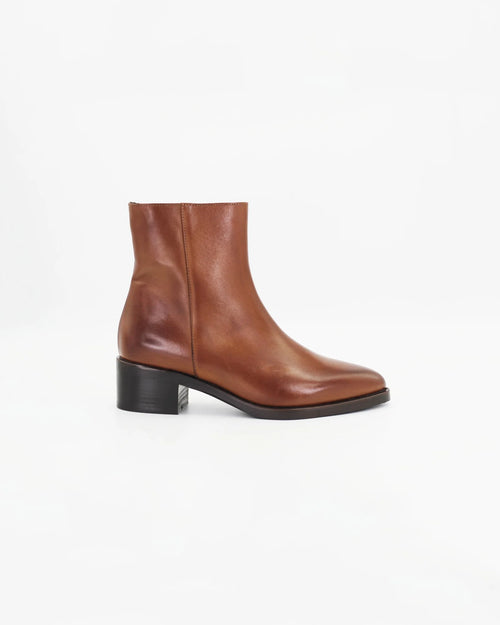 Shop Handmade Italian Leather Women's Block Heel Ankle Boot in Calf Leather Cuoio or browse our range of hand-made Italian shoes in leather or suede in-store at Aliverti Cape Town, or shop online. We deliver in South Africa & offer multiple payment plans as well as accept multiple safe & secure payment methods.