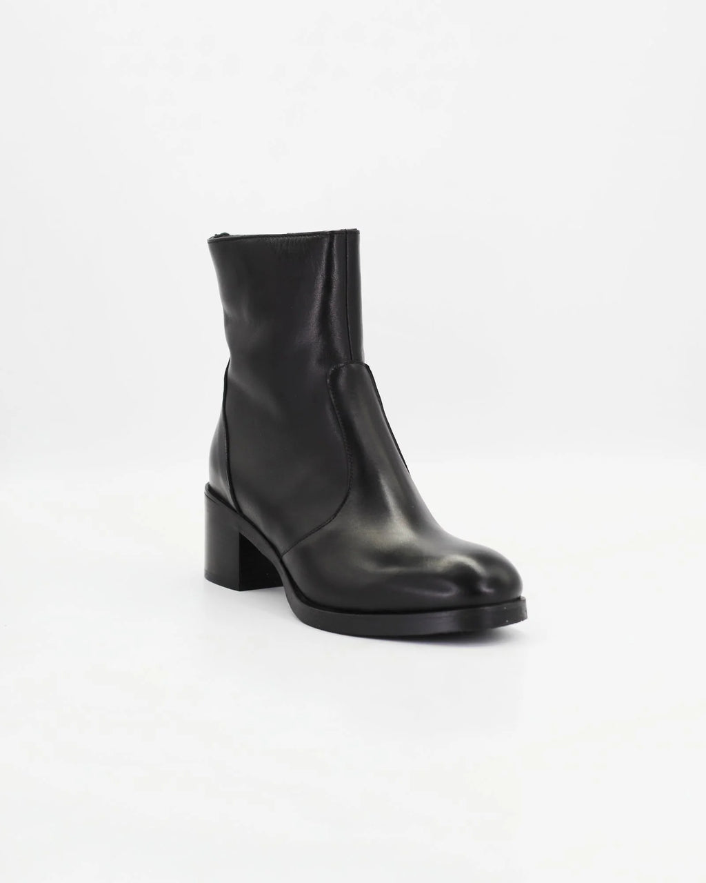 Women's Block Heel Ankle Boot in Calf Leather Nero