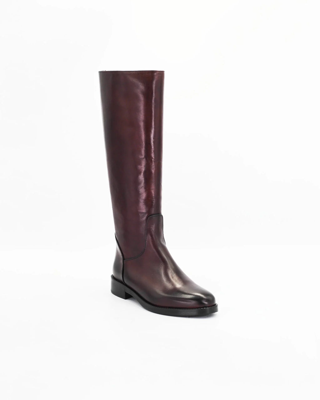 Shop Handmade Italian Leather Women's Long Boot in Calf Leather Burgundy or browse our range of hand-made Italian shoes in leather or suede in-store at Aliverti Cape Town, or shop online. We deliver in South Africa & offer multiple payment plans as well as accept multiple safe & secure payment methods.