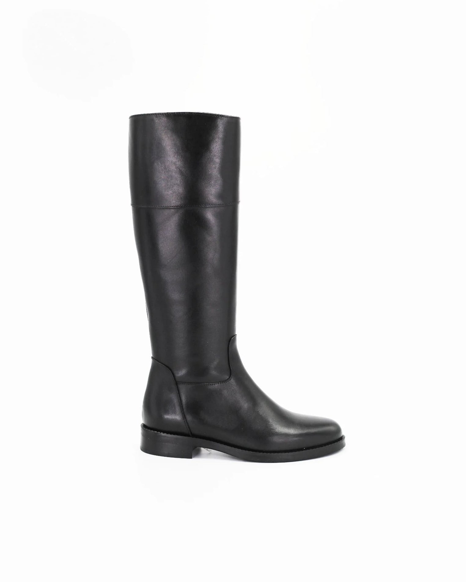 Shop Handmade Italian Leather Women's Equestrian Boot in Calf Leather Nero or browse our range of hand-made Italian shoes in leather or suede in-store at Aliverti Cape Town, or shop online. We deliver in South Africa & offer multiple payment plans as well as accept multiple safe & secure payment methods.
