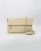 Description
Slim profile for this glamorous Maxi Velvet clutch with envelope architecture, perfect for any social occasion. With its soft yet fashionable touch, it is the stylish companion for evenings when you need a touch of style to brighten up your look. It is perfect for adding a touch of elegance to your leisure outfits.

Composition
This soft full-grain calfskin, is worked to obtain an uniform grain, called tumbled leather. The remarkable fullness and roundness of the hand make it perfect for all use