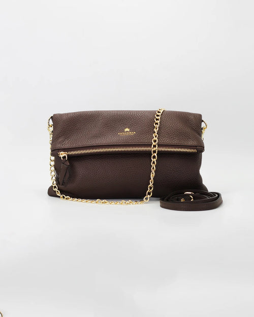 Description
Slim profile for this glamorous Mini Velvet clutch with envelope architecture, perfect for any social occasion. With its soft yet fashionable touch, it is the stylish companion for evenings when you need a touch of style to brighten up your look. It is perfect for adding a touch of elegance to your leisure outfits.

Composition
This soft full-grain calfskin, is worked to obtain an uniform grain, called tumbled leather. The remarkable fullness and roundness of the hand make it perfect for all use