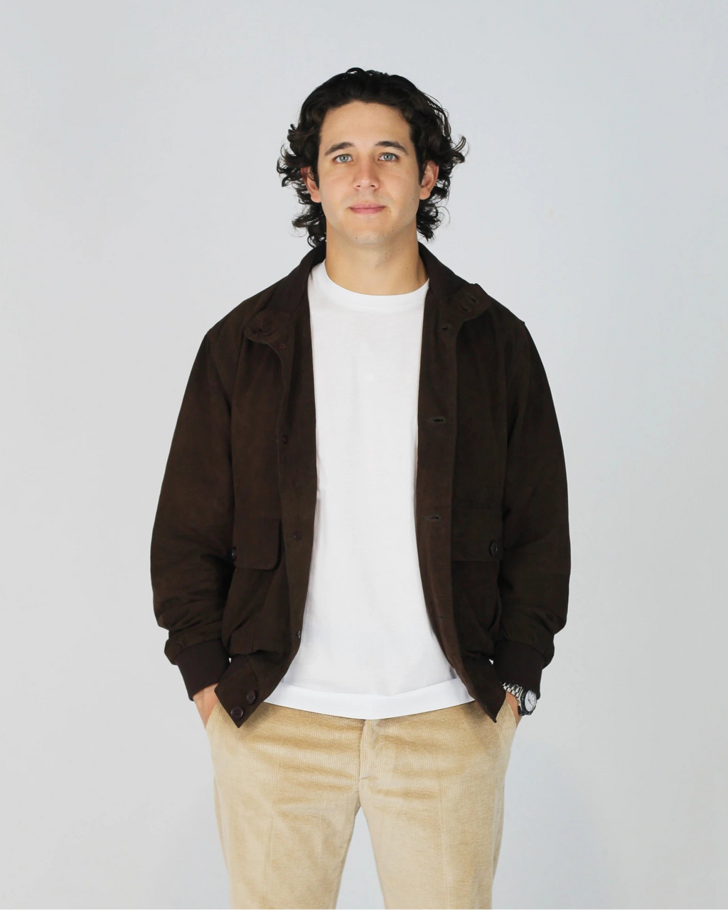 Composition: Premium Suede-Effect Fabric

Colour: Testa Di Moro

Style: Bomber Jacket

Fit: Regular

Collar: Ribbed Crew Neck&nbsp;

Details: Ribbed Cuffs and Hem, Zip Fastening

The Fusaro Antonio Bomber Jacket in Testa Di Moro (Dark Brown) is a wardrobe essential that bridges smart and casual effortlessly. Crafted in a luxurious suede-effect fabric, the rich cognac tone adds warmth and depth to any outfit. Featuring a classic zip-through silhouette with ribbed cuffs, collar and hem, this jacket offers a c
