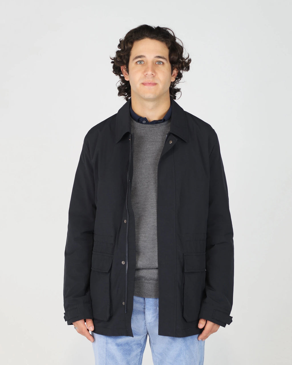 The Fusaro Antonio Rain Jacket in Sahara Blue is a sleek, functional layer built for unpredictable weather without compromising on style. Featuring a classic shirt collar, clean button-through front and a relaxed regular fit, this jacket transitions effortlessly from city streets to weekend adventures. The deep Sahara Blue tone makes it an easy layering piece over casual and smart-casual outfits alike.