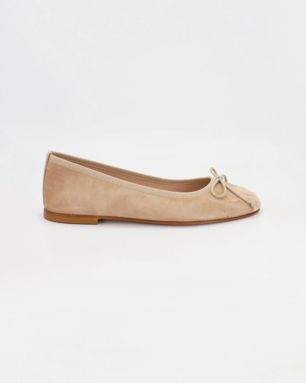 Shop Handmade Italian Leather suede ballerina pump in taupe (ESE485) or browse our range of hand-made Italian shoes in leather or suede in-store at Aliverti Cape Town, or shop online. We deliver in South Africa & offer multiple payment plans as well as accept multiple safe & secure payment methods.