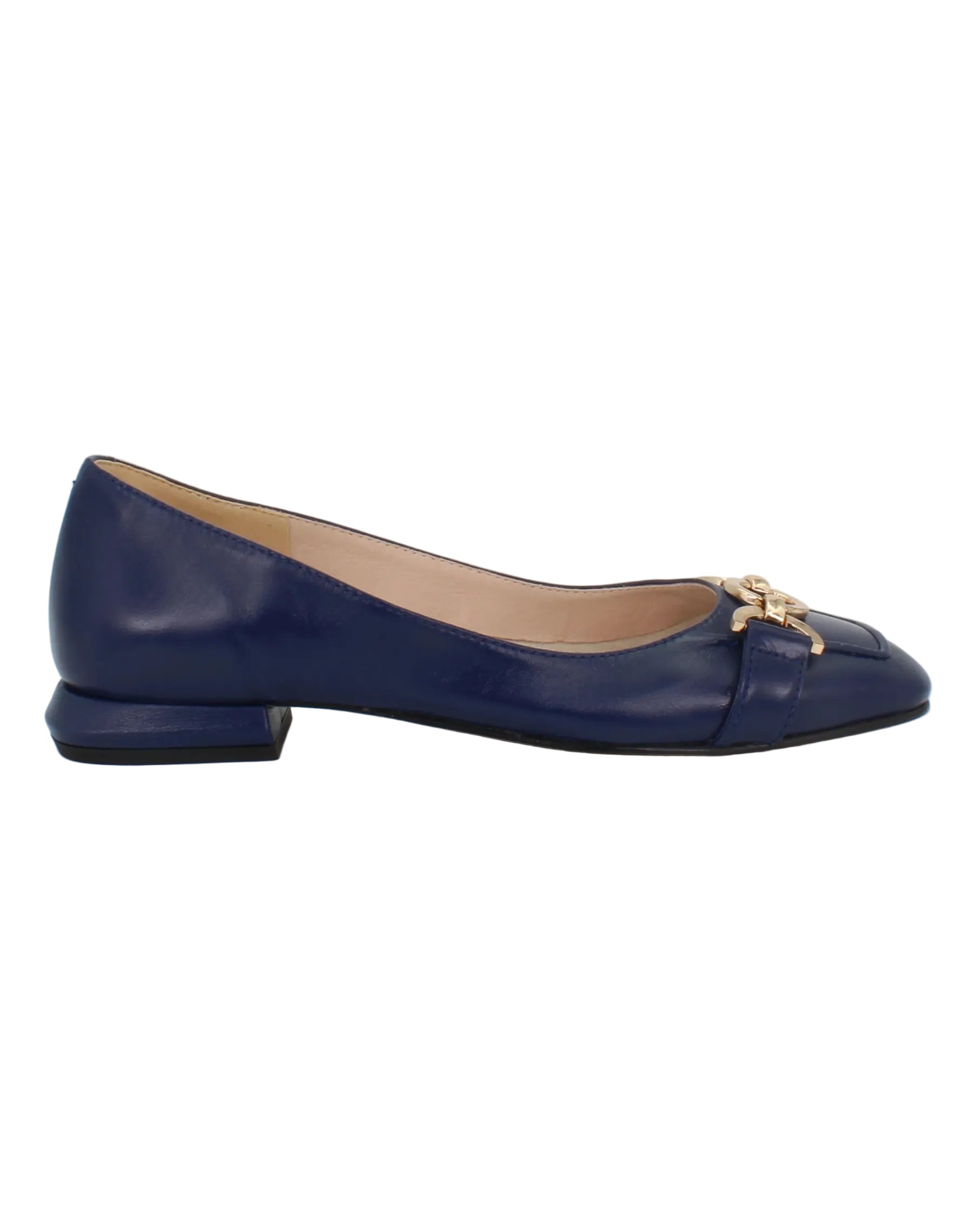 Shop Handmade Italian Leather pump in bluette (P254) or browse our range of hand-made Italian shoes in leather or suede in-store at Aliverti Cape Town, or shop online. We deliver in South Africa & offer multiple payment plans as well as accept multiple safe & secure payment methods.