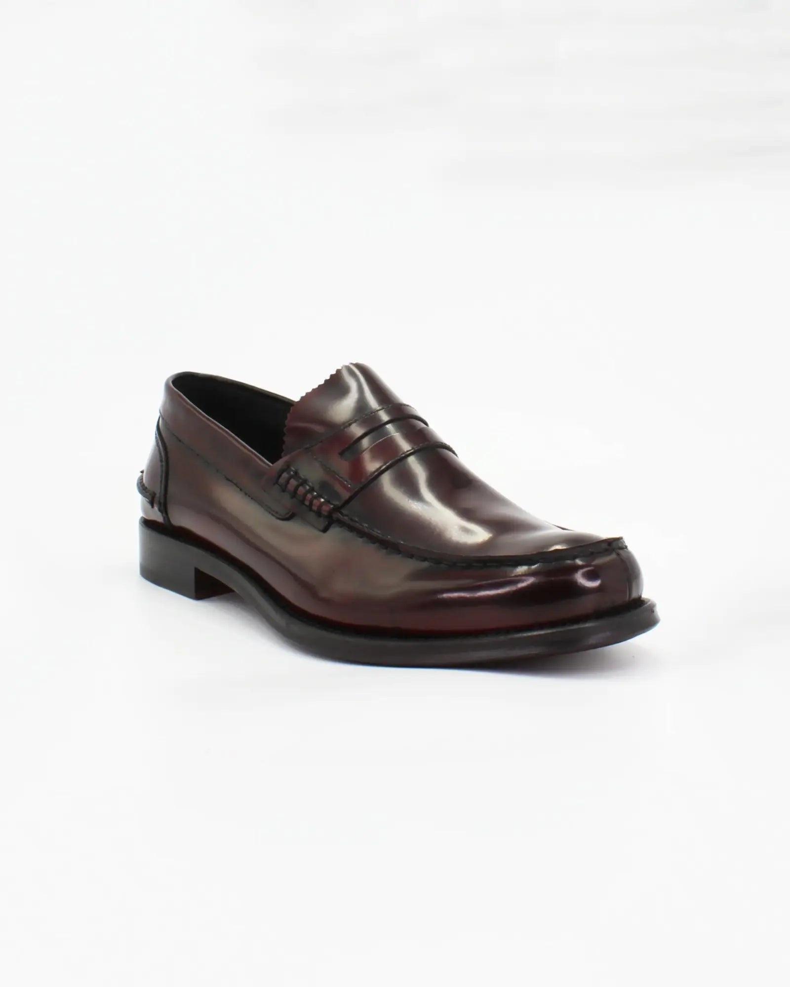 Shop Handmade Italian Leather Penny Loafer in Bordeaux (BRU8826) or browse our range of hand-made Italian shoes for men in leather or suede in-store at Aliverti Cape Town, or shop online. We deliver in South Africa & offer multiple payment plans as well as accept multiple safe & secure payment methods.