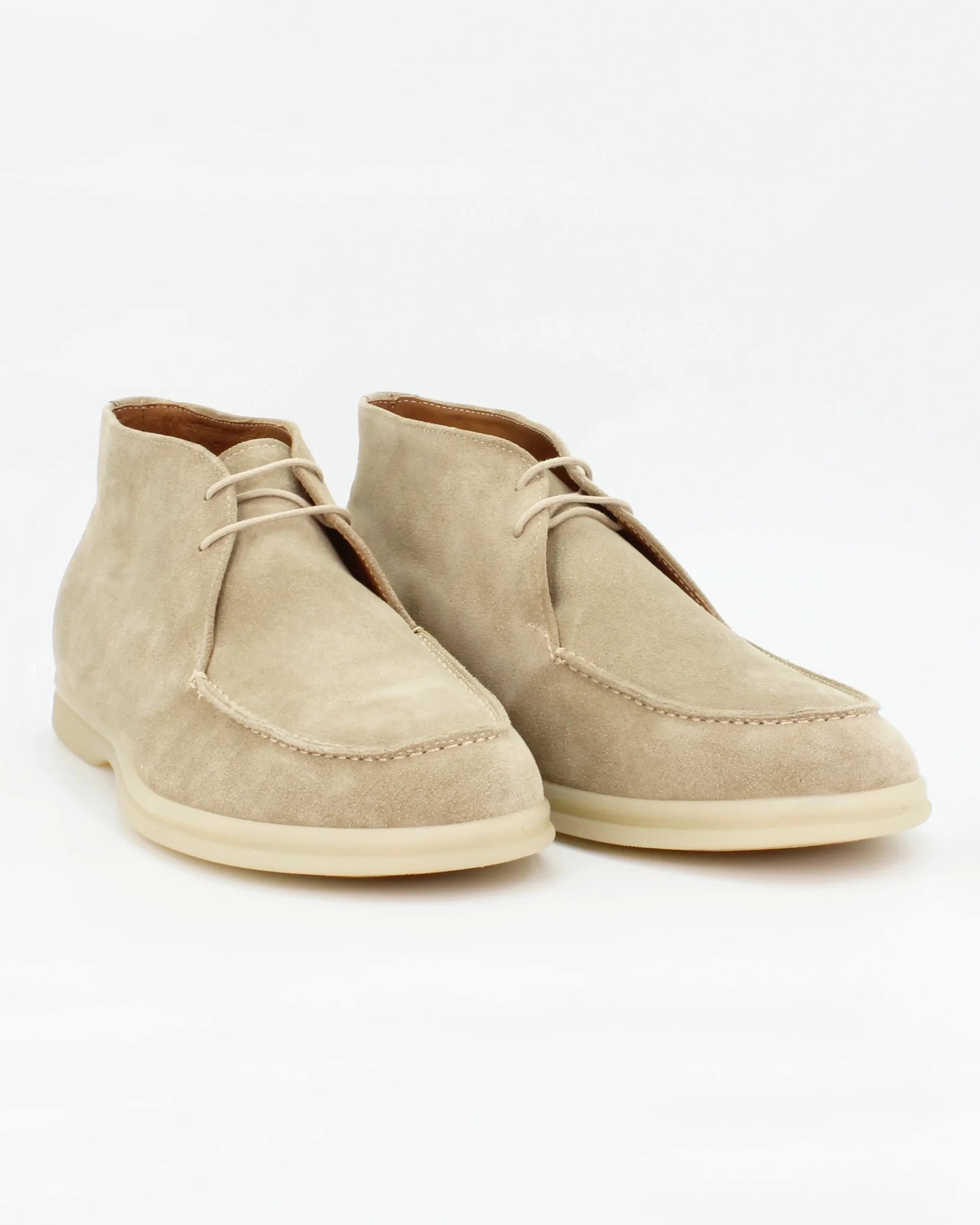 Shop Handmade Italian Leather suede chukka boot in topo (BEED05) or browse our range of hand-made Italian shoes for men in leather or suede in-store at Aliverti Cape Town, or shop online. We deliver in South Africa & offer multiple payment plans as well as accept multiple safe & secure payment methods.