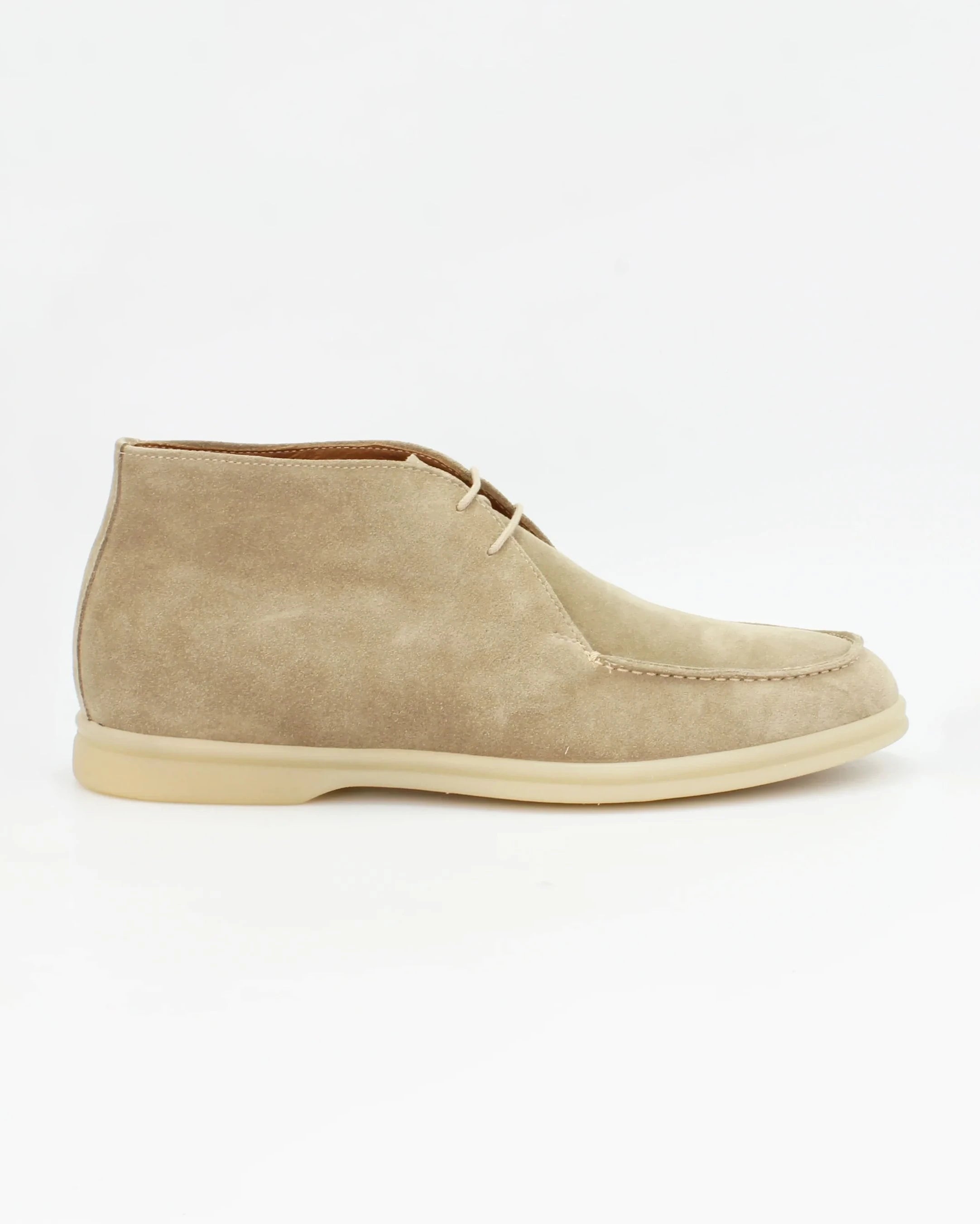 Shop Handmade Italian Leather suede chukka boot in topo (BEED05) or browse our range of hand-made Italian shoes for men in leather or suede in-store at Aliverti Cape Town, or shop online. We deliver in South Africa & offer multiple payment plans as well as accept multiple safe & secure payment methods.