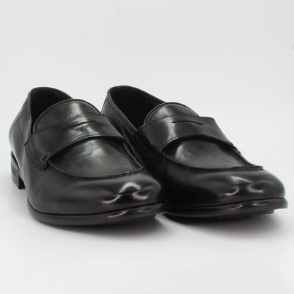 Shop Handmade Italian Leather moccasin in nero (JP37012/6) or browse our range of hand-made Italian shoes for men in leather or suede in-store at Aliverti Cape Town, or shop online. We deliver in South Africa & offer multiple payment plans as well as accept multiple safe & secure payment methods.