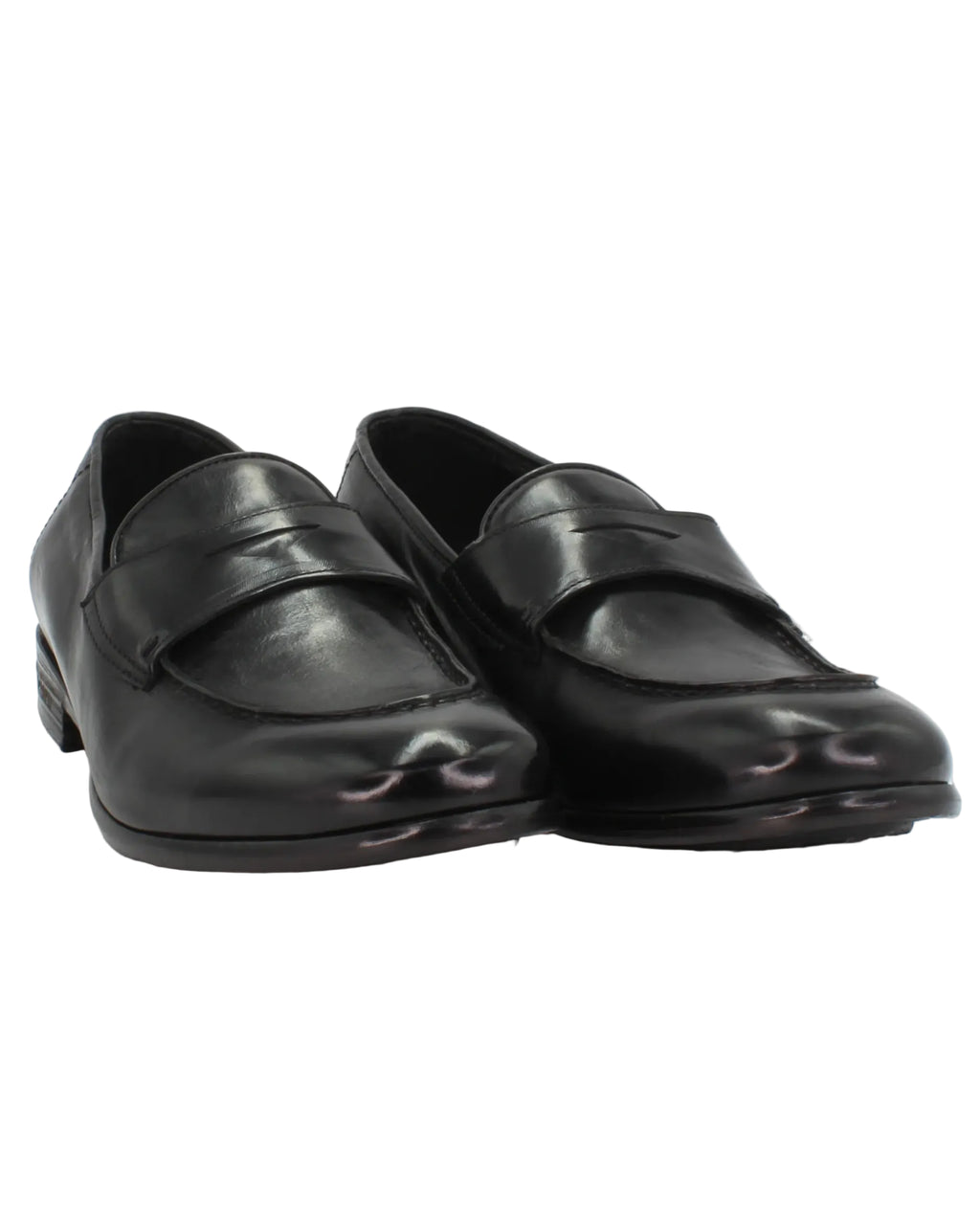 Shop Handmade Italian Leather moccasin in nero (JP37012/6) or browse our range of hand-made Italian shoes for men in leather or suede in-store at Aliverti Cape Town, or shop online. We deliver in South Africa & offer multiple payment plans as well as accept multiple safe & secure payment methods.