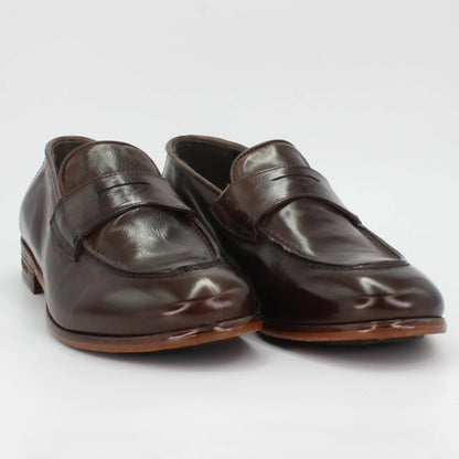Shop Handmade Italian Leather moccasin in testa di moro (JP37012/6) or browse our range of hand-made Italian shoes for men in leather or suede in-store at Aliverti Cape Town, or shop online. We deliver in South Africa & offer multiple payment plans as well as accept multiple safe & secure payment methods.