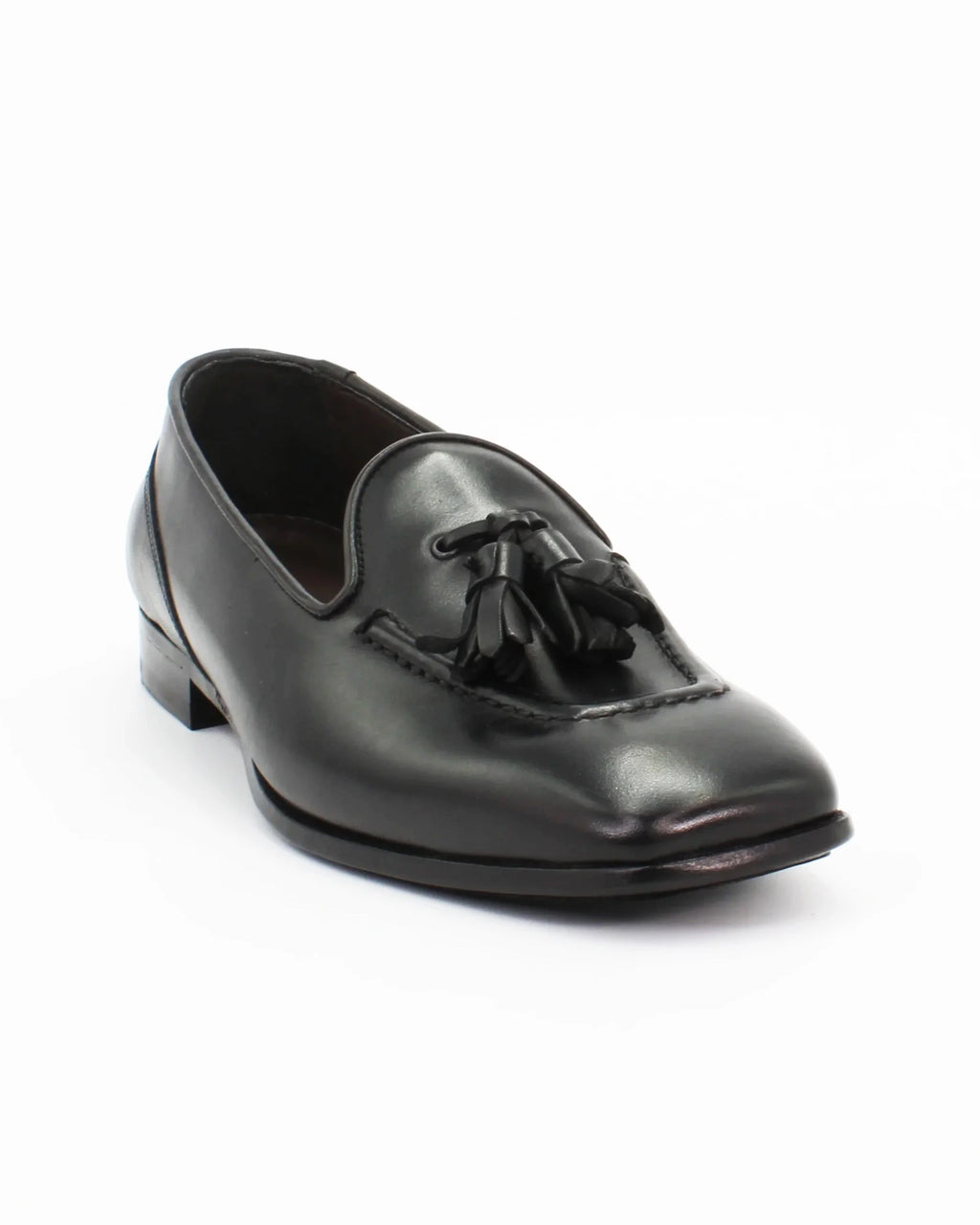 Shop Handmade Italian Leather moccasin in black (BRD10678) or browse our range of hand-made Italian shoes in leather or suede in-store at Aliverti Cape Town, or shop online. We deliver in South Africa & offer multiple payment plans as well as accept multiple safe & secure payment methods.