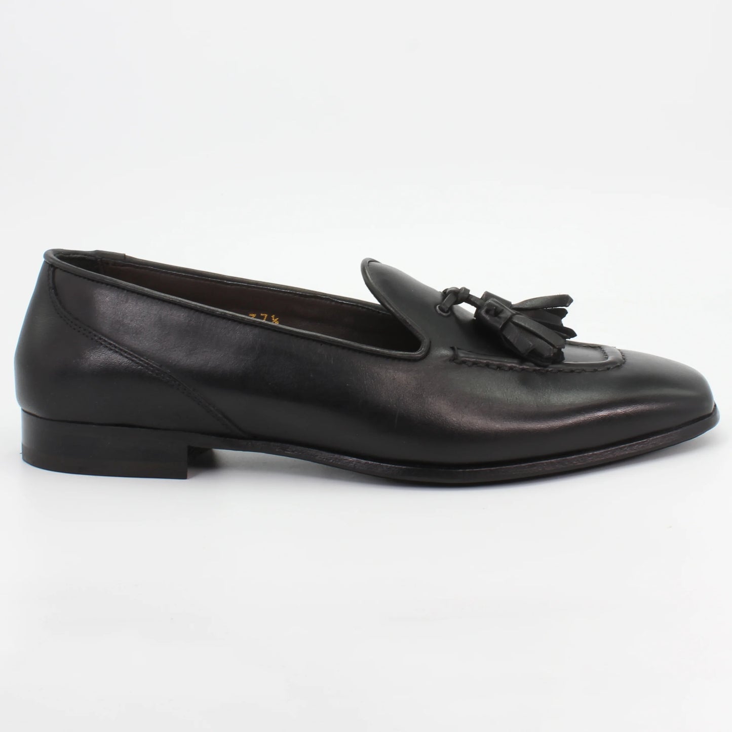 Shop Handmade Italian Leather moccasin in black (BRD10678) or browse our range of hand-made Italian shoes for men in leather or suede in-store at Aliverti Cape Town, or shop online. We deliver in South Africa & offer multiple payment plans as well as accept multiple safe & secure payment methods.