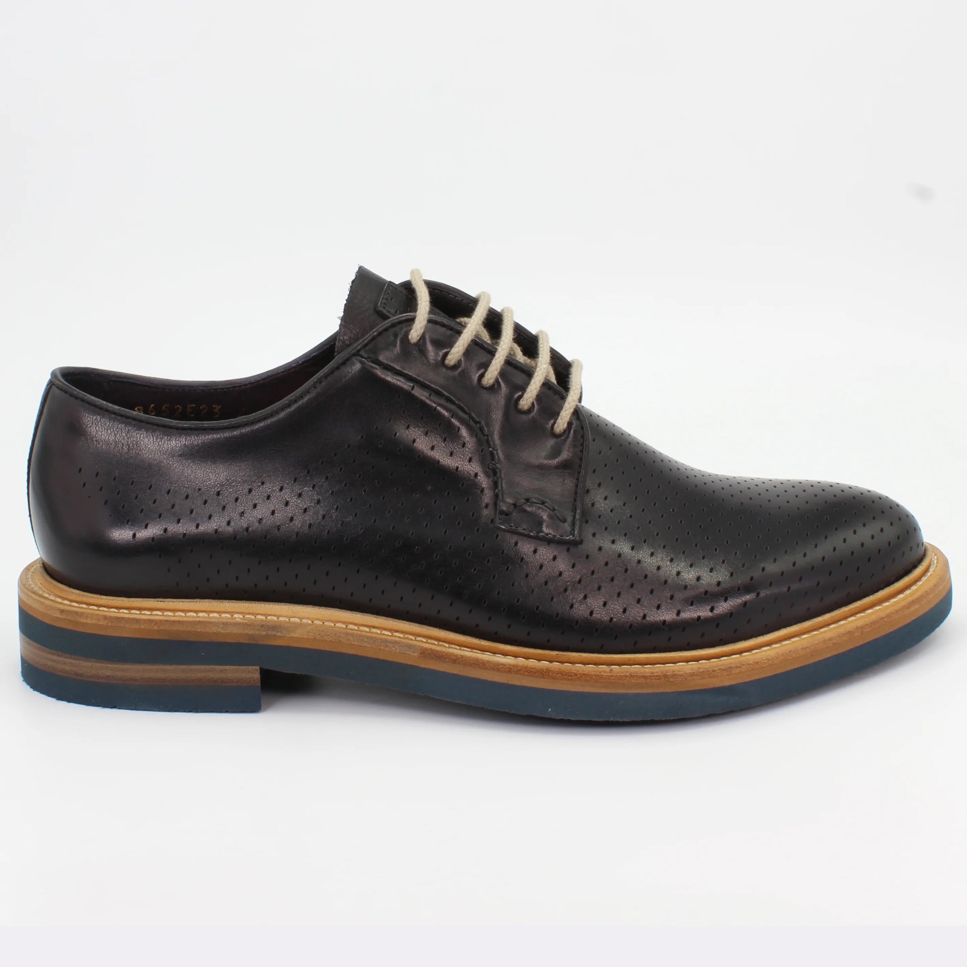 Shop Handmade Italian Leather derby in ink blue (BRU8652) or browse our range of hand-made Italian shoes for men in leather or suede in-store at Aliverti Cape Town, or shop online. We deliver in South Africa & offer multiple payment plans as well as accept multiple safe & secure payment methods.