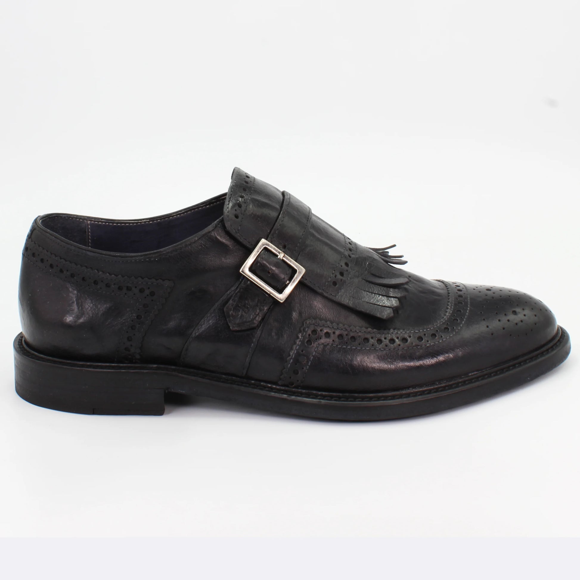 Shop Handmade Italian Leather buckle mocassin in black (BRU11272) or browse our range of hand-made Italian shoes for men in leather or suede in-store at Aliverti Cape Town, or shop online. We deliver in South Africa & offer multiple payment plans as well as accept multiple safe & secure payment methods.